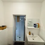 Aycatcherhomes - Wega Boutique 2br Old Town