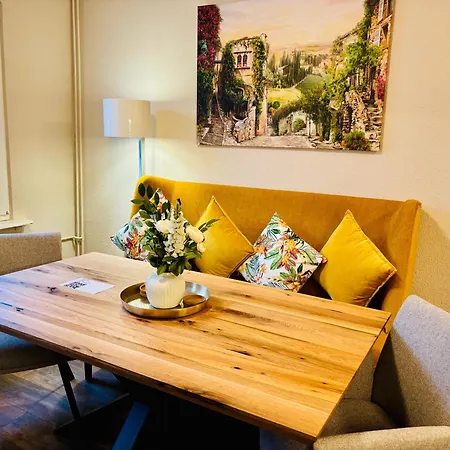 Aycatcherhomes - Wega Boutique 2br Old Town